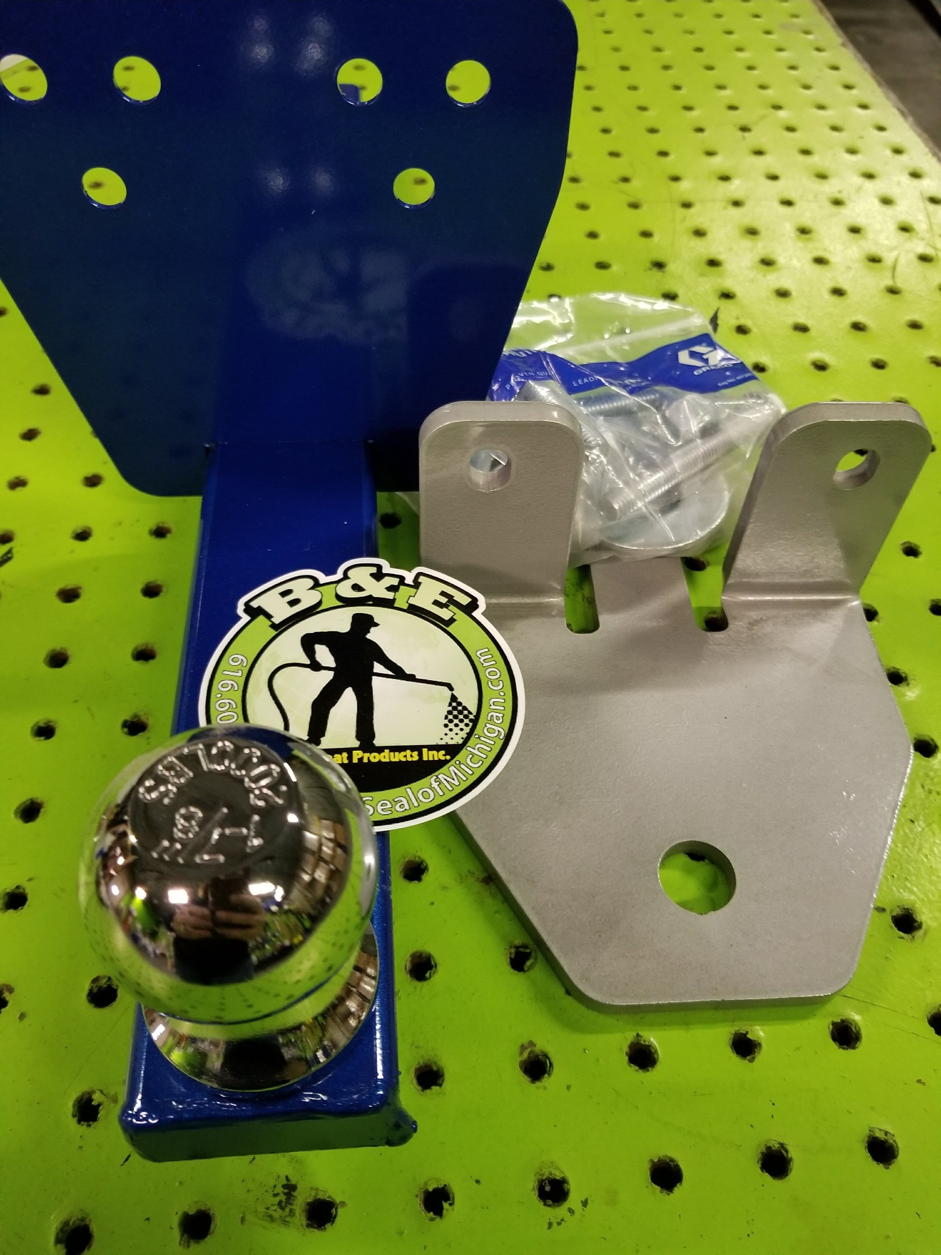 Graco Hitch for Line Driver HD B & E SEAL COAT PRODUCTS, INC