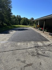 Asphalt Driveway | B&E Sealcoat Products